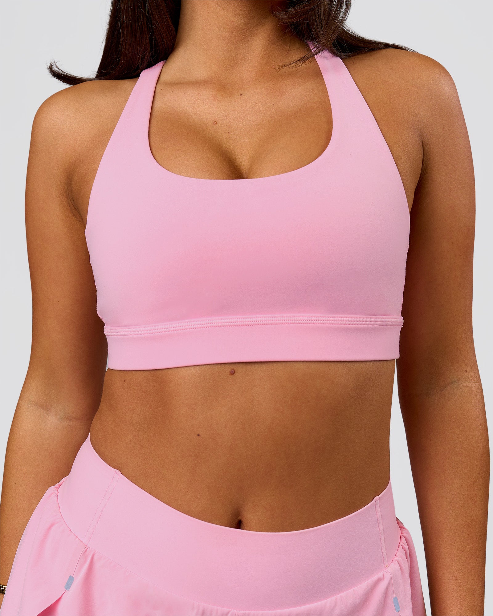 Woman wearing Flow Sports Bra - Pink Rose | Model:Bianca | Size:S