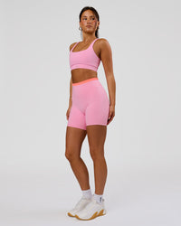 Woman wearing Fusion Contrast V-Waist High-Rise 6" Short Pockets - Pink Rose-Hyper Orange | Model:Bianca | Size:S | Thumbnail Index: 6