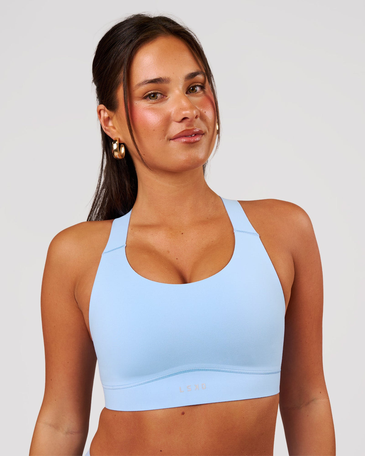 Woman wearing Fusion Sports Bra 2.0 - Open Air | Model:Bianca | Size:S