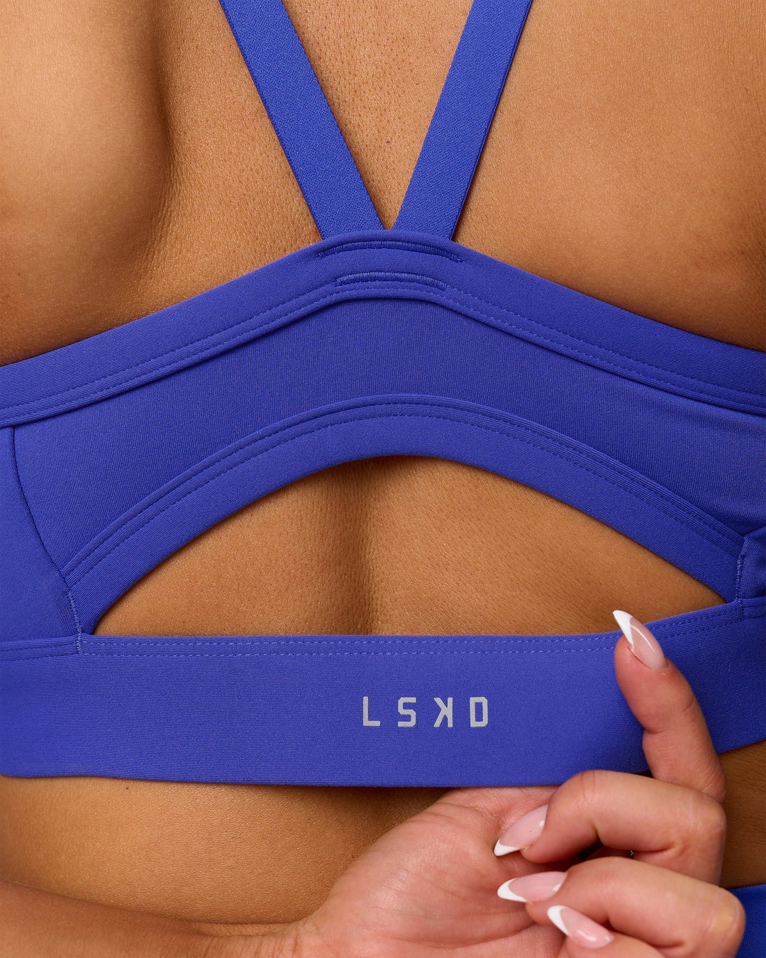 Woman wearing Momentum Sports Bra D/DD/E - Power Cobalt | Model:Bianca | Size:S - view 4
