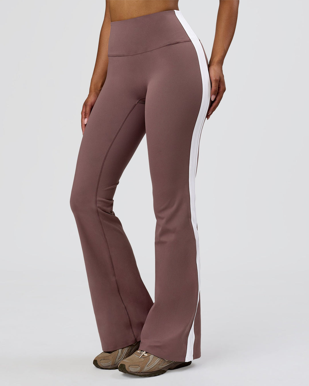 Woman wearing Fusion V-Contour Bind High-Rise Flared Legging - Cocoa Power-White | Model:Jordan | Size:S - view 6