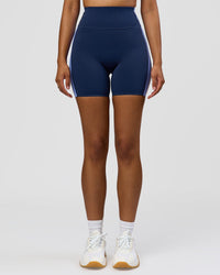 Woman wearing Revitalise Ultra High-Rise 6" Short - Future Navy-Bluebell | Model:Jordan | Size:S | Thumbnail Index: 5
