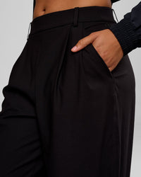 Woman wearing StretchShift Wide Leg Pant Tall - Black | Model:Rosie | Size:S | Thumbnail Index: 2