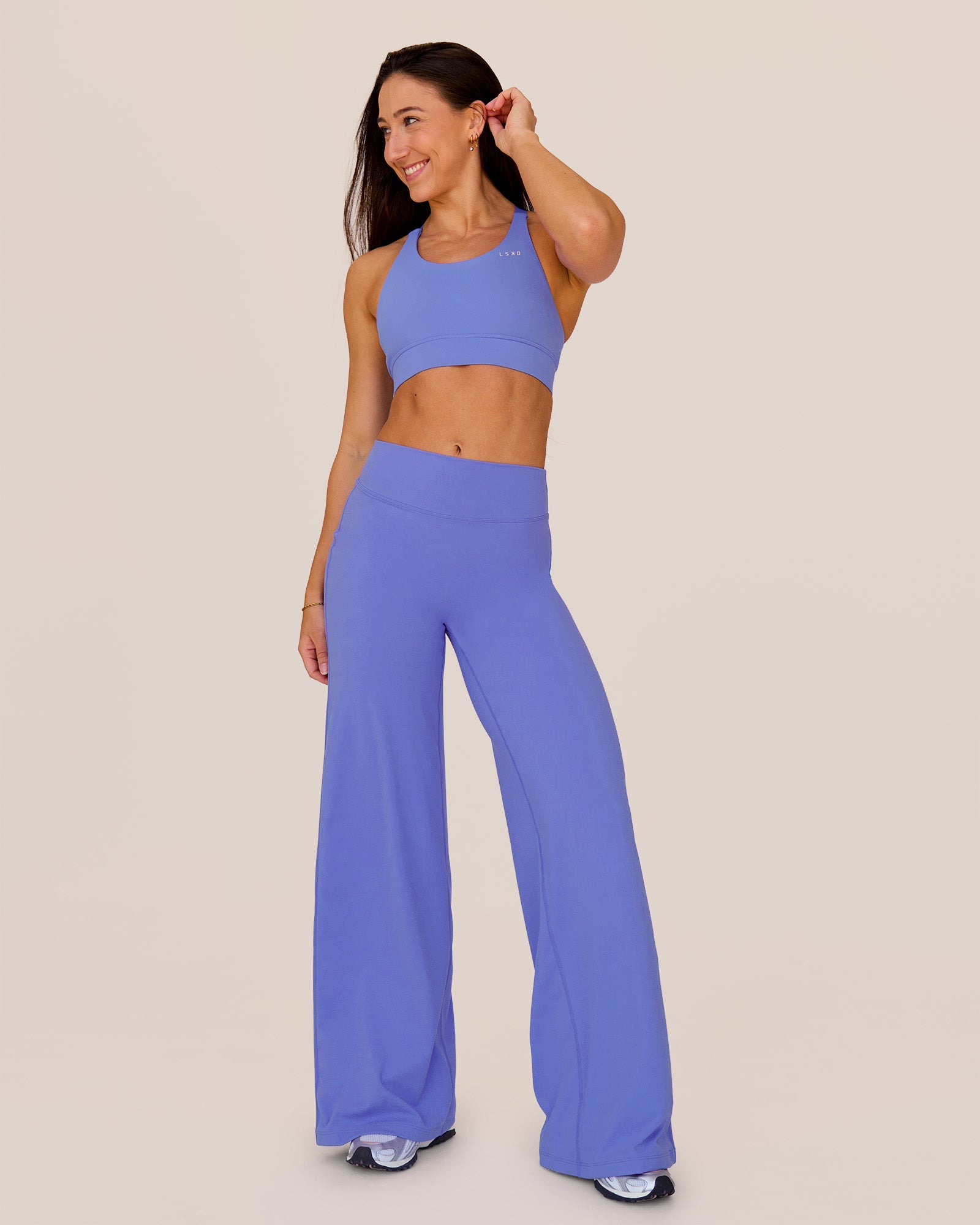 Woman wearing Elixir High-Rise Pant - Bluebell | Model:Summer | Size:S
