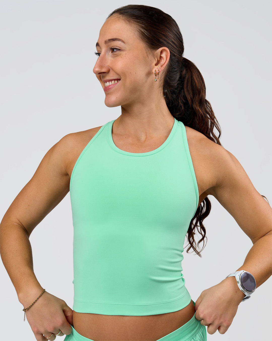 Woman wearing Flow Performance Tank 2.0 - Jelly Mint | Model:Summer | Size:S - view 1
