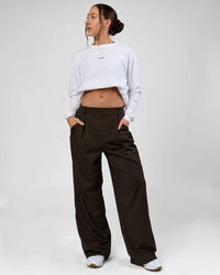 Woman wearing StretchShift Wide Leg Pant - Ground Coffee | Model:Summer | Size:S | Thumbnail Index: 7