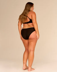 Woman wearing Zero Brief 2pk - Black | Model:Ella | Size:XL | Thumbnail Index: 2