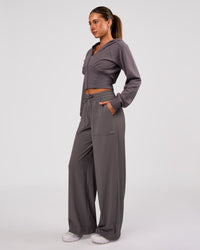 Woman wearing Bend Woven Pant - Duskstone | Model:Charli | Size:XS | Thumbnail Index: 0