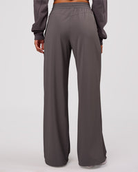 Woman wearing Bend Woven Pant - Duskstone | Model:Charli | Size:XS | Thumbnail Index: 11