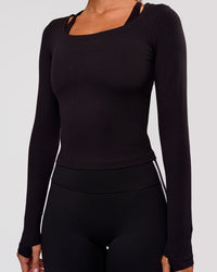 Woman wearing Horizon Long Sleeve Tee - Black | Model:Charli | Size:XS | Thumbnail Index: 4