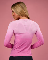 Woman wearing AeroFLX+ Seamless Long Sleeve Tee - Ultra Pink/Marshmallow Dip Dye | Model:Issy | Size:XS | Thumbnail Index: 5