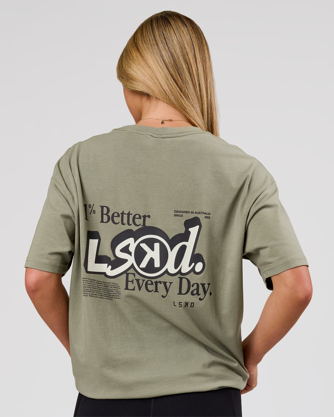 Woman wearing Blended FLXCotton Oversize Tee  - Fog | Model:Issy | Size:XS - view 3