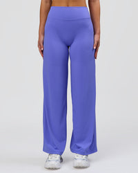 Woman wearing Elixir High-Rise Petite Pant - Bluebell | Model:Issy | Size:XS | Thumbnail Index: 5