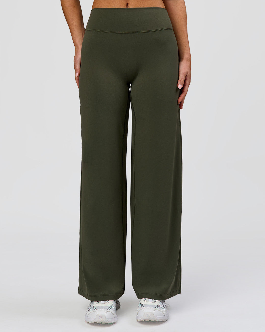 Woman wearing Elixir High-Rise Petite Pant - Pure Olive | Model:Issy | Size:XS - view 5