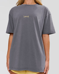 Woman wearing Magma FLXCotton Oversize Tee  - Dark Storm Washed-Lemon | Model:Issy | Size:XS | Thumbnail Index: 5