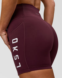 Woman wearing Rep Ultra High-Rise 4" Short Pockets - Cherry Lacquer-White | Model:Issy | Size:XS | Thumbnail Index: 6
