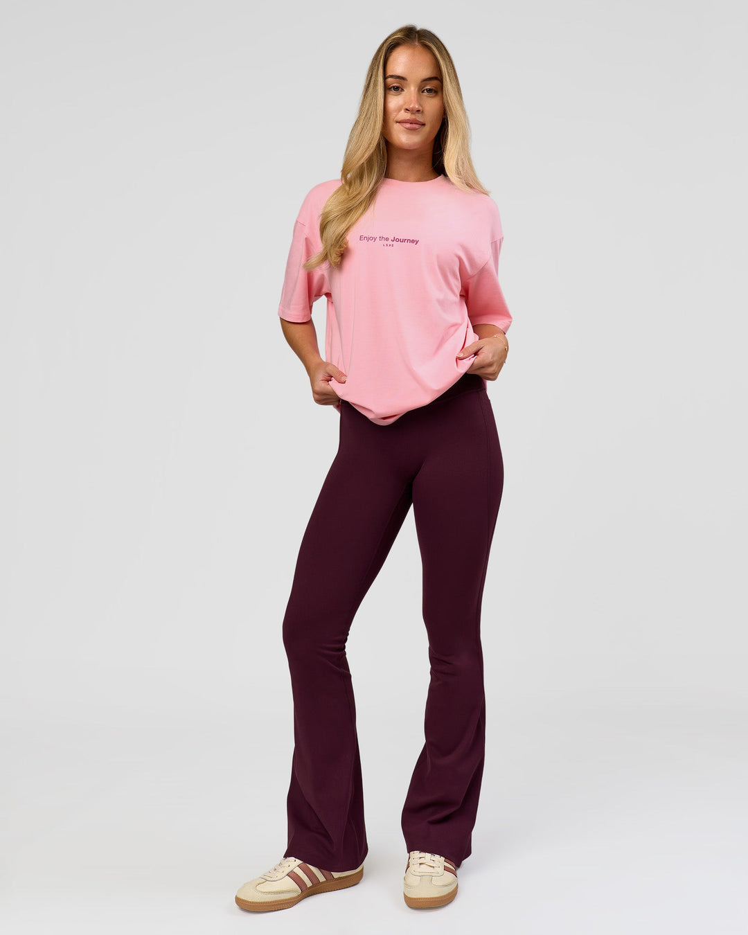 Woman wearing VS1 Enjoy The Journey FLXCotton Oversize Tee - Pink Rose | Model:Issy | Size:XS - view 15