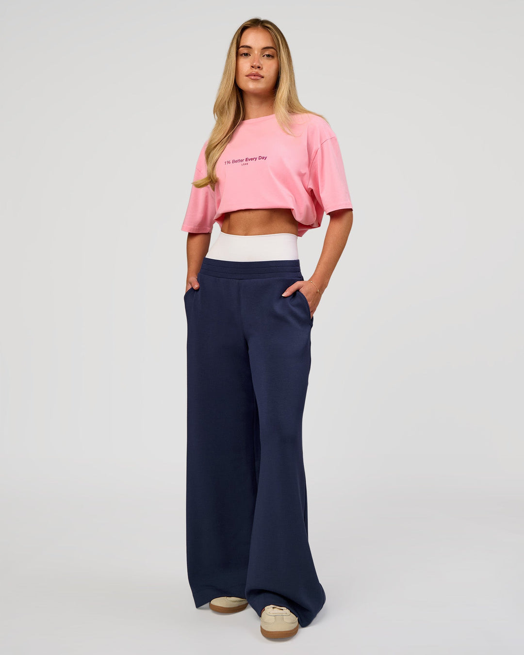 Woman wearing VS6 1% Better FLXCotton Oversize Tee - Pink Rose | Model:Issy | Size:XS - view 11