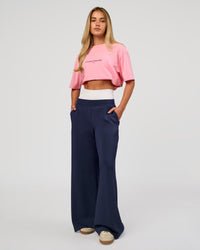 Woman wearing VS6 1% Better FLXCotton Oversize Tee - Pink Rose | Model:Issy | Size:XS | Thumbnail Index: 10