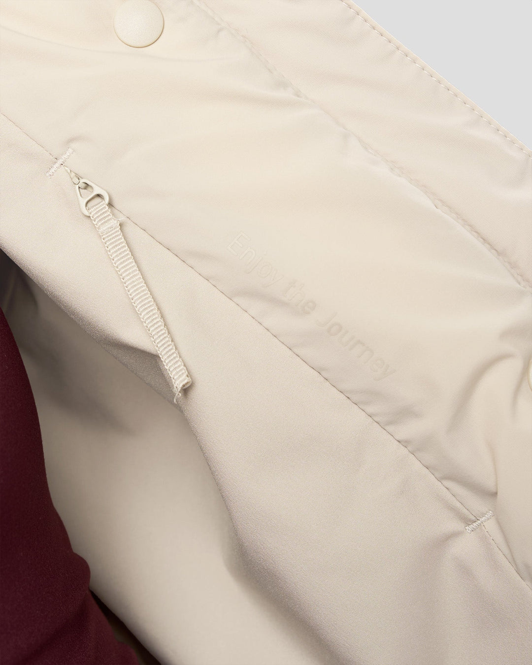 Woman wearing Go-To Puffer Jacket - Shale Beige | Model:Izzy | Size:XS