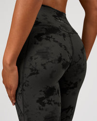 Woman wearing Fusion Ultra High-Rise 7/8 Legging Pockets - Obsidian/Black Tye Dye | Model:Rosie | Size:XS | Thumbnail Index: 5