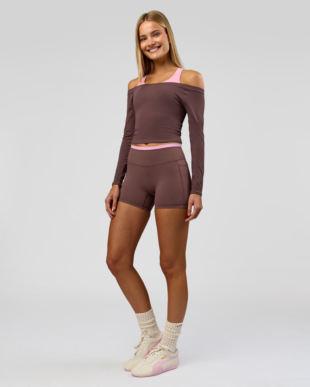 Woman wearing Bree Fusion High-Rise 4" Short Pockets - Cocoa Powder-Pink Rose | Model:Taneisha | Size:XS - view 14