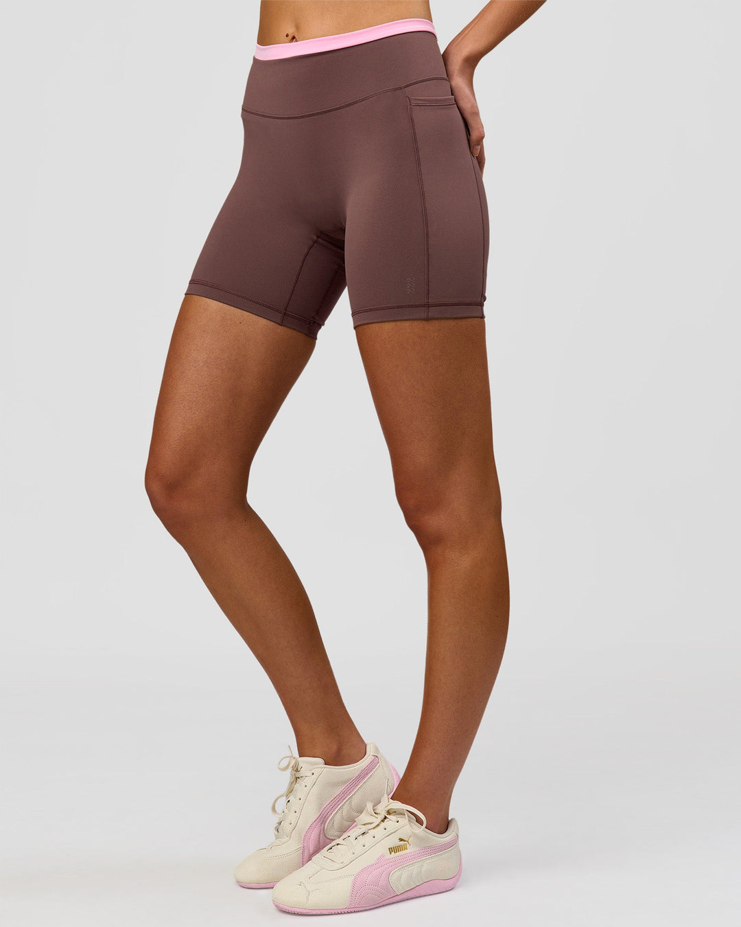 Woman wearing Bree Fusion High-Rise 6" Short Pockets - Cocoa Powder-Pink Rose | Model:Taneisha | Size:XS - view 6