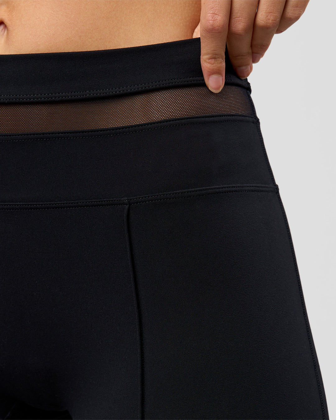Woman wearing Dare Wide Leg Pant - Black | Model:Taneisha | Size:XS - view 7