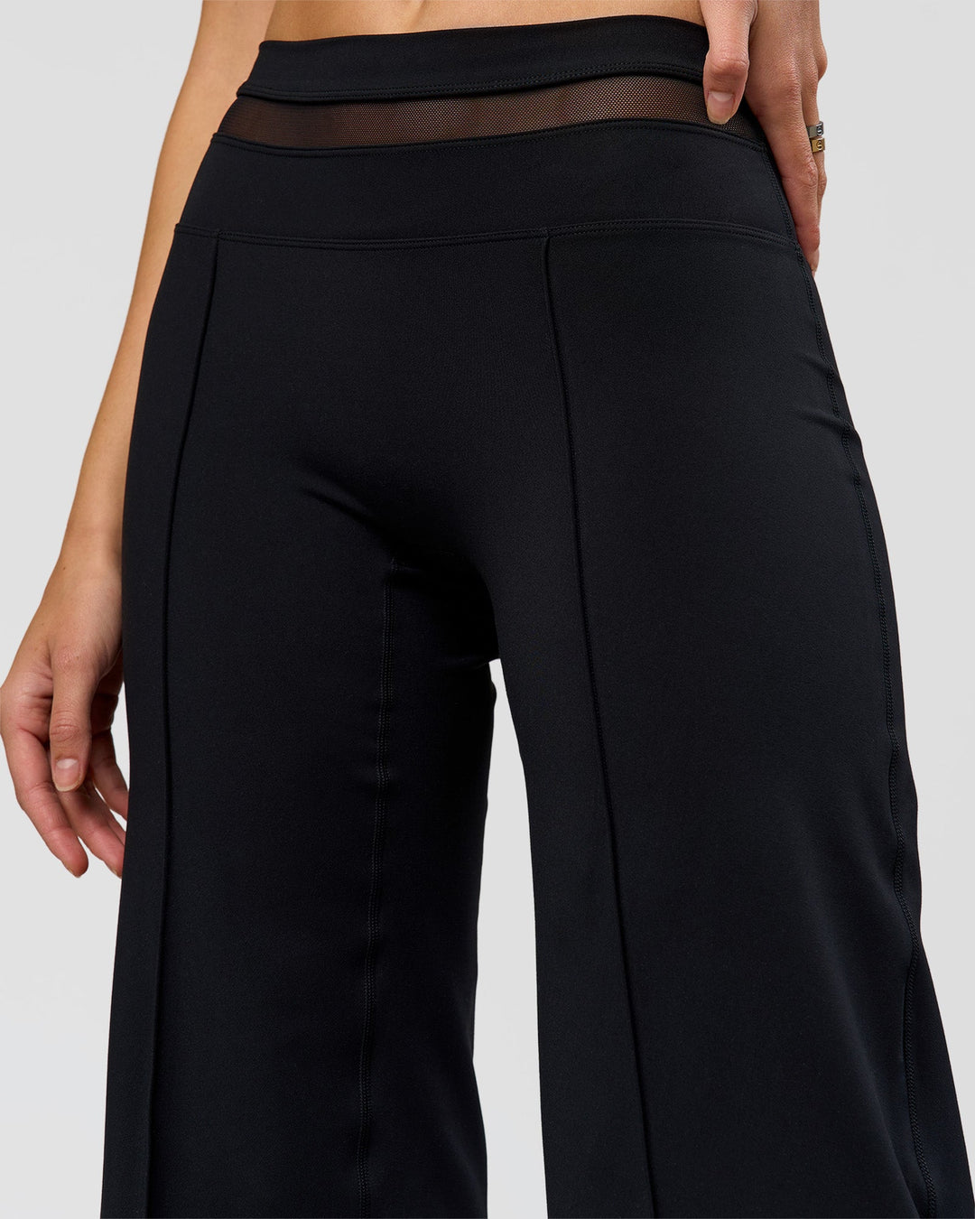 Woman wearing Dare Wide Leg Pant - Black | Model:Taneisha | Size:XS - view 8