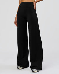 Woman wearing Elixir High-Rise Tall Pant - Black | Model:Taneisha | Size:XS | Thumbnail Index: 3