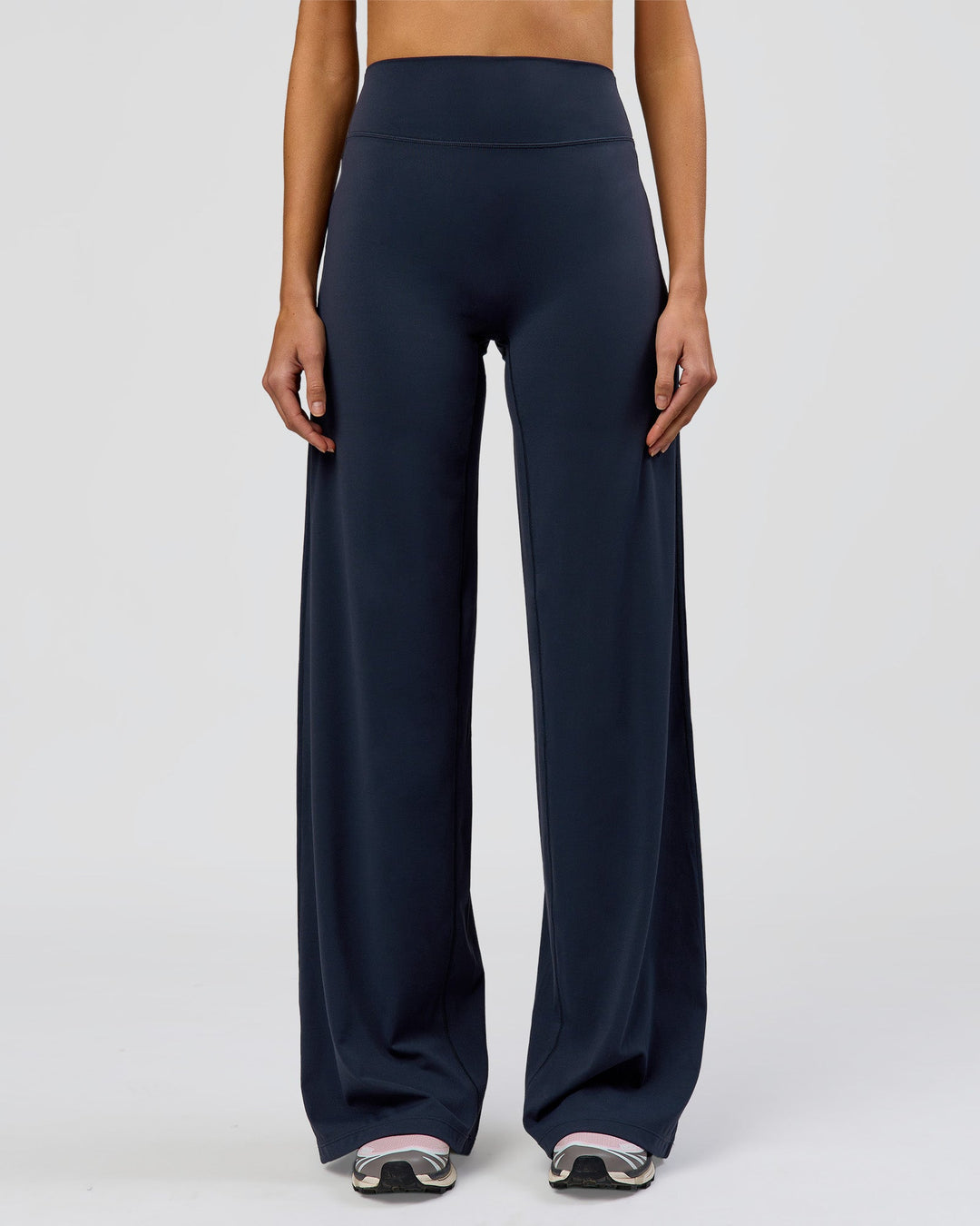 Woman wearing Elixir High-Rise Tall Pant - Midnight Navy | Model:Taneisha | Size:XS - view 8