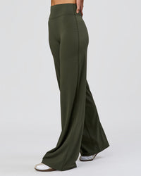 Woman wearing Elixir High-Rise Tall Pant - Pure Olive | Model:Taneisha | Size:XS | Thumbnail Index: 9