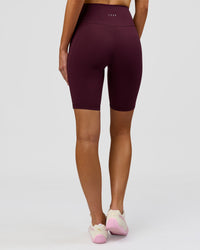 Woman wearing Fusion Ultra High-Rise 9" Short Pockets - Cherry Lacquer | Model:Taneisha | Size:XS | Thumbnail Index: 8
