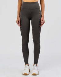 Woman wearing Rep Ultra High-Rise Full Length Legging Pockets - Onyx-white | Model:Taneisha | Size:XS | Thumbnail Index: 9
