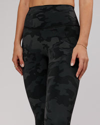 Elixir Ultra High-Rise 7/8 Legging - Black Camo