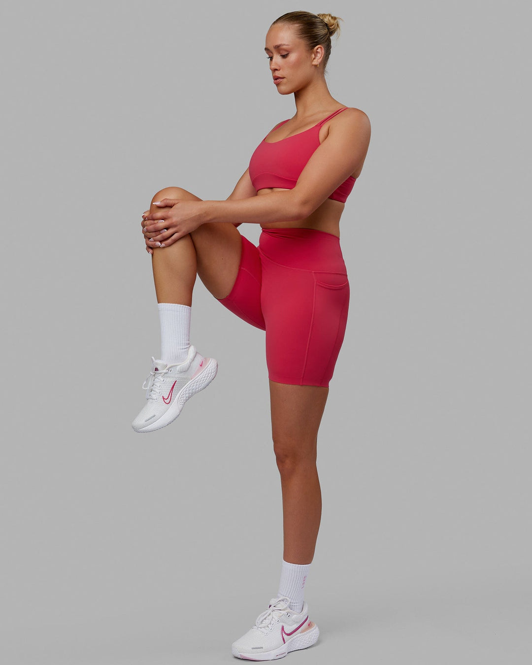Elixir Ultra High-Rise 6" Short Pockets - Raspberry