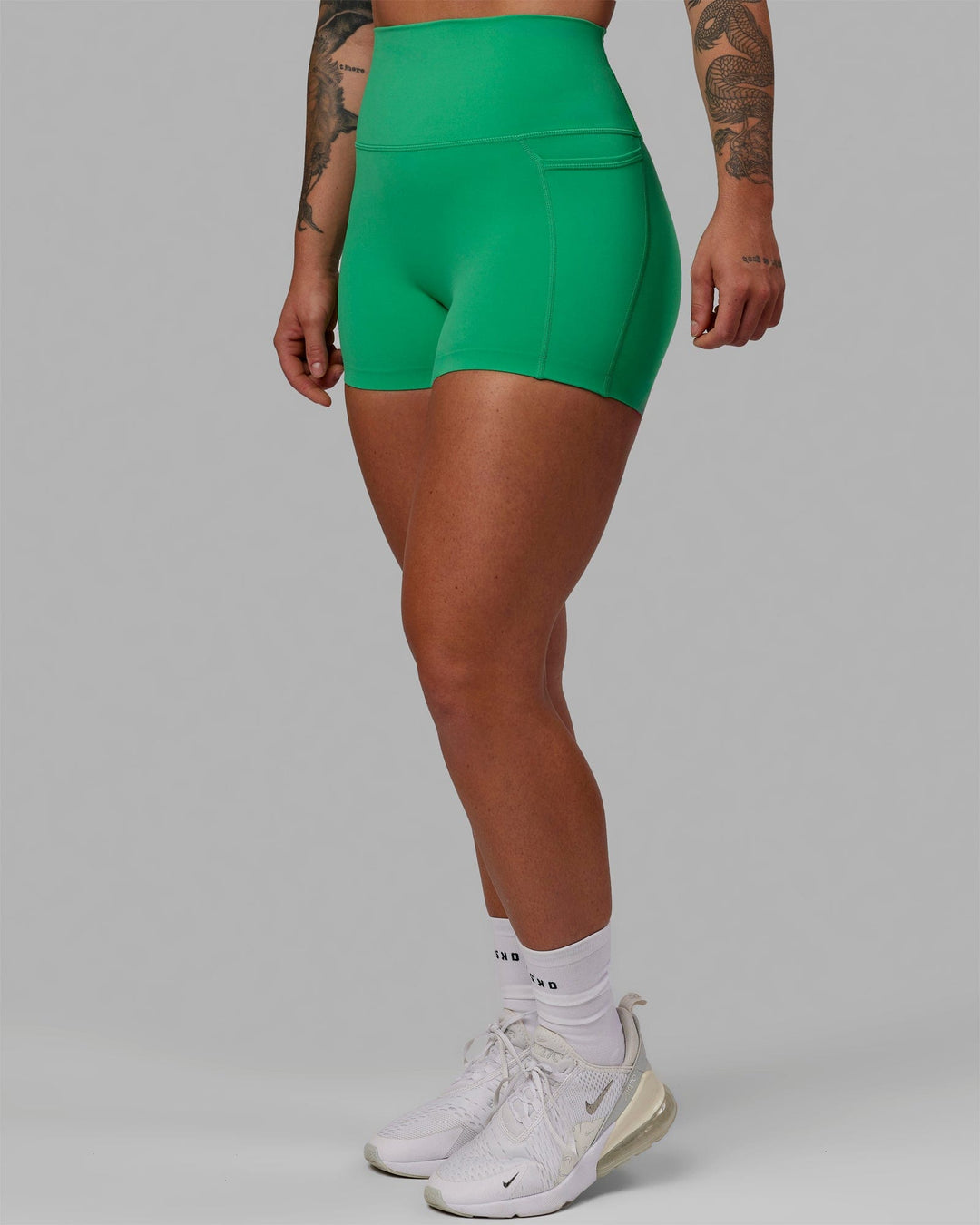 Elixir X-Length Shorts With Pockets - Holly Green