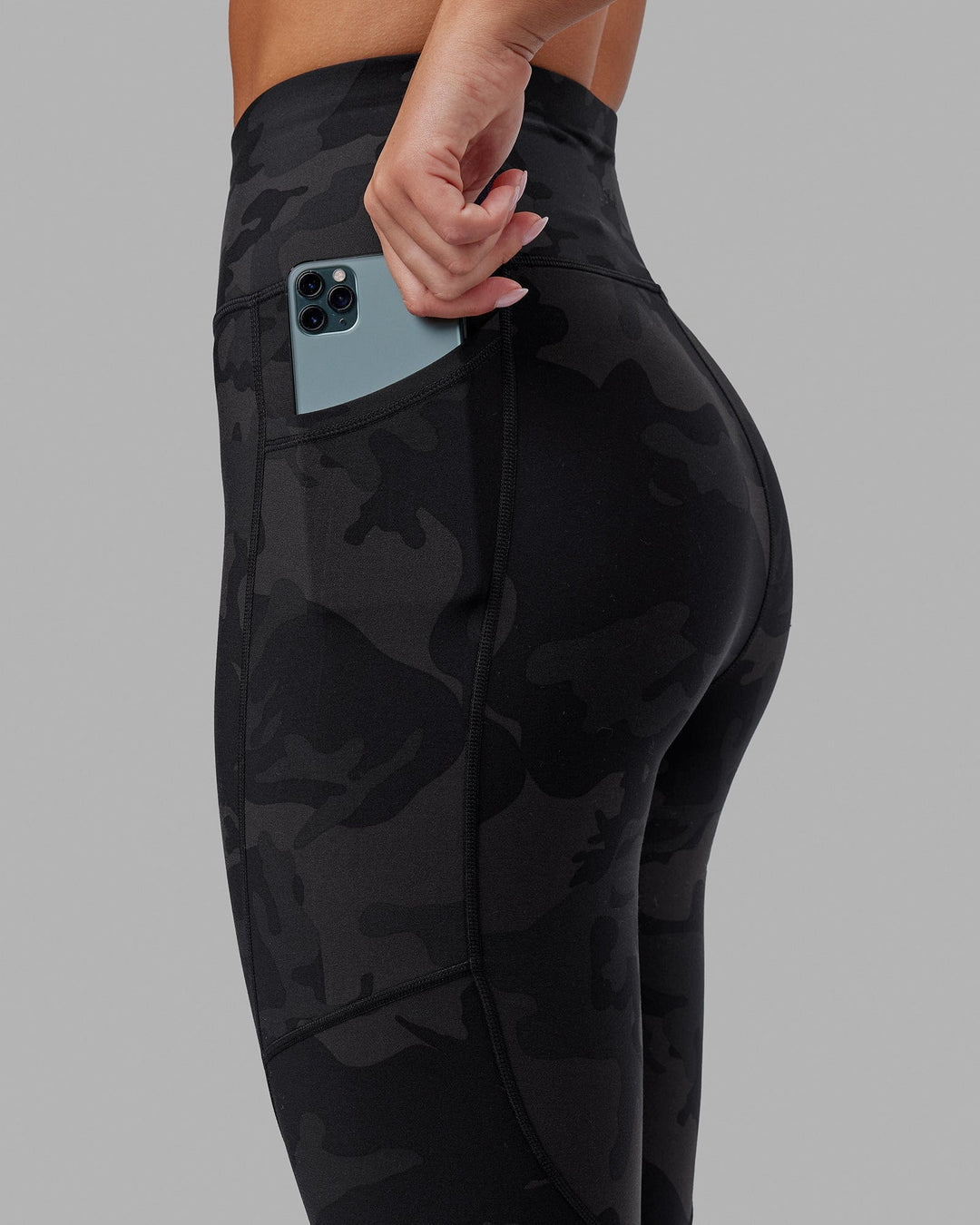 Rep 7/8 Length Leggings - Black Camo