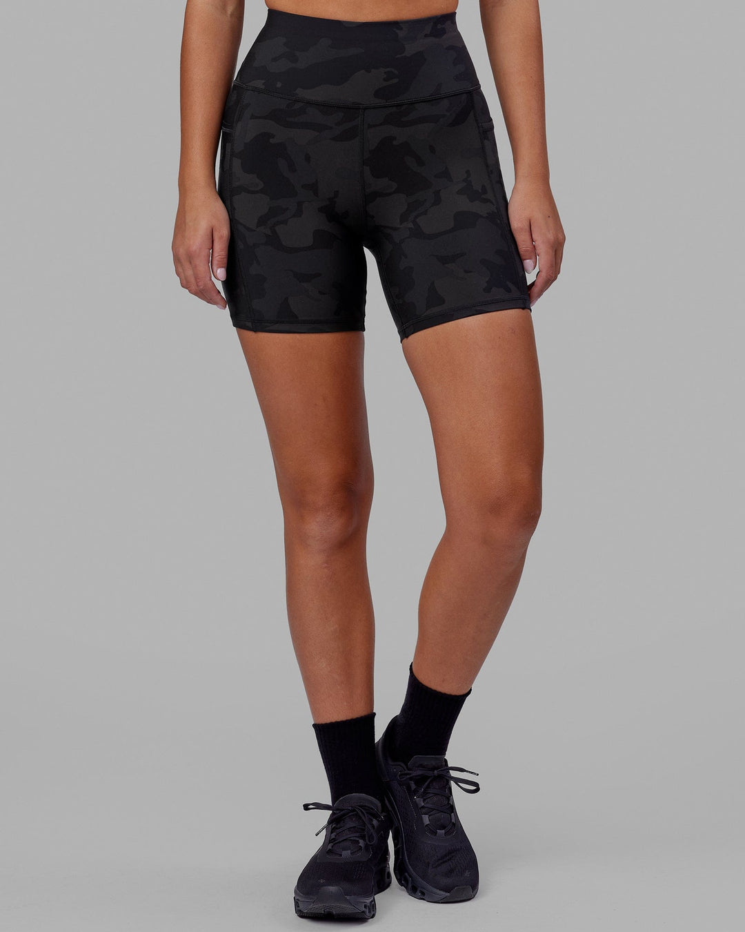 Rep Mid-Length Shorts - Black Camo