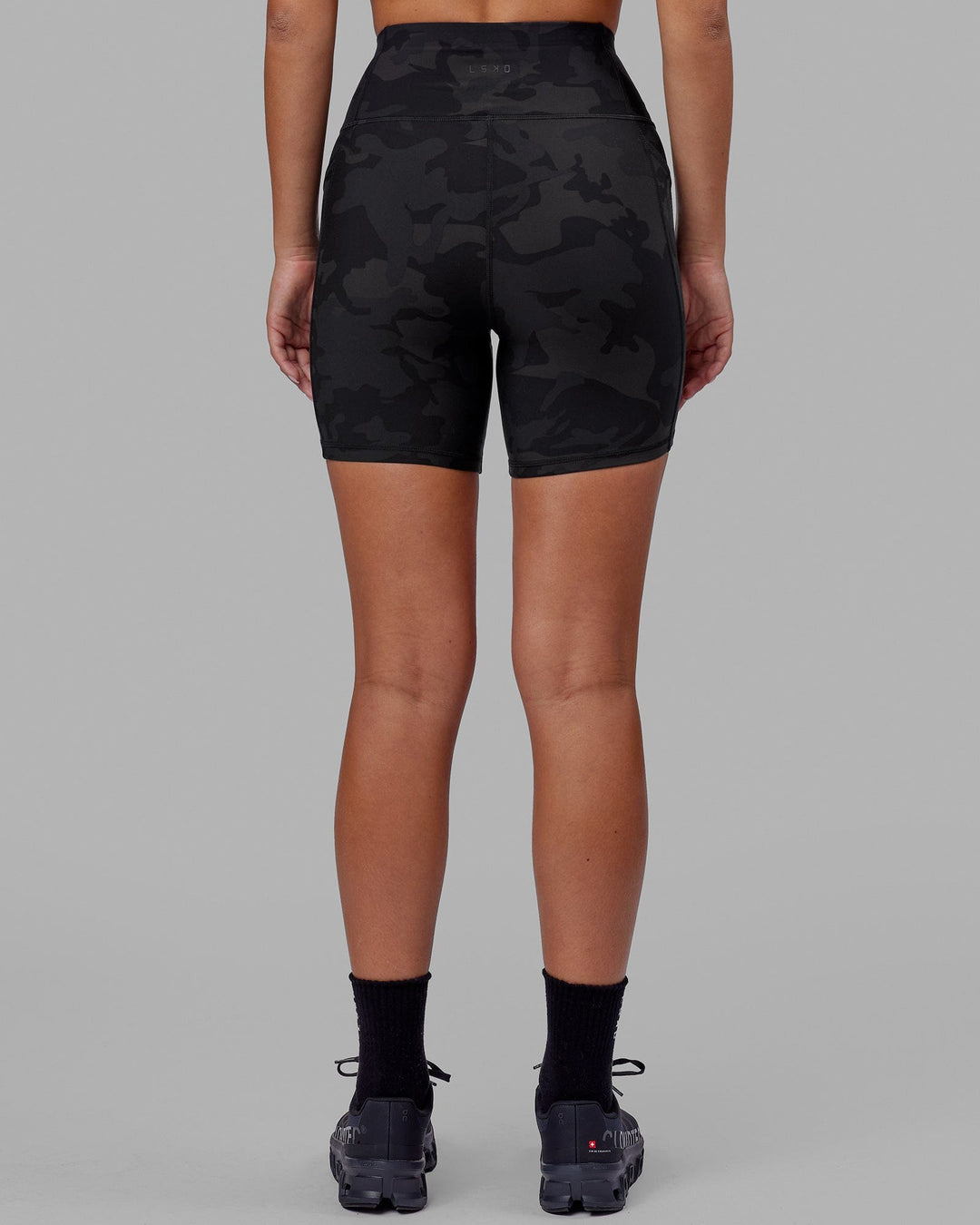 Rep Mid-Length Shorts - Black Camo