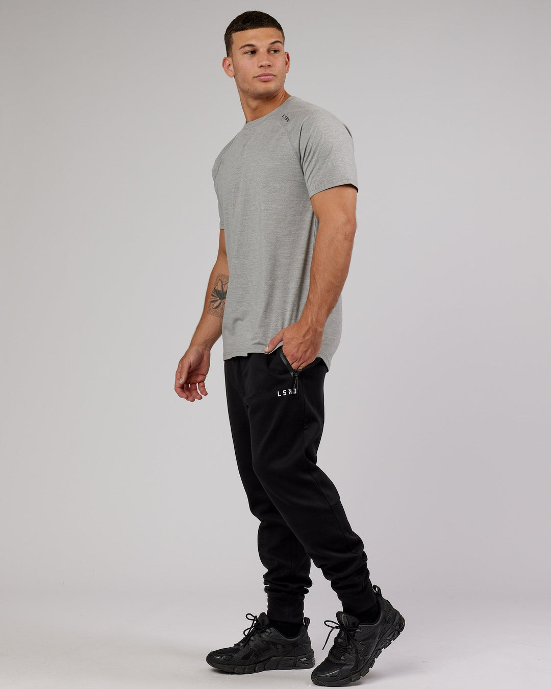 Athlete ForgedFleece Zip Trackpant - Black