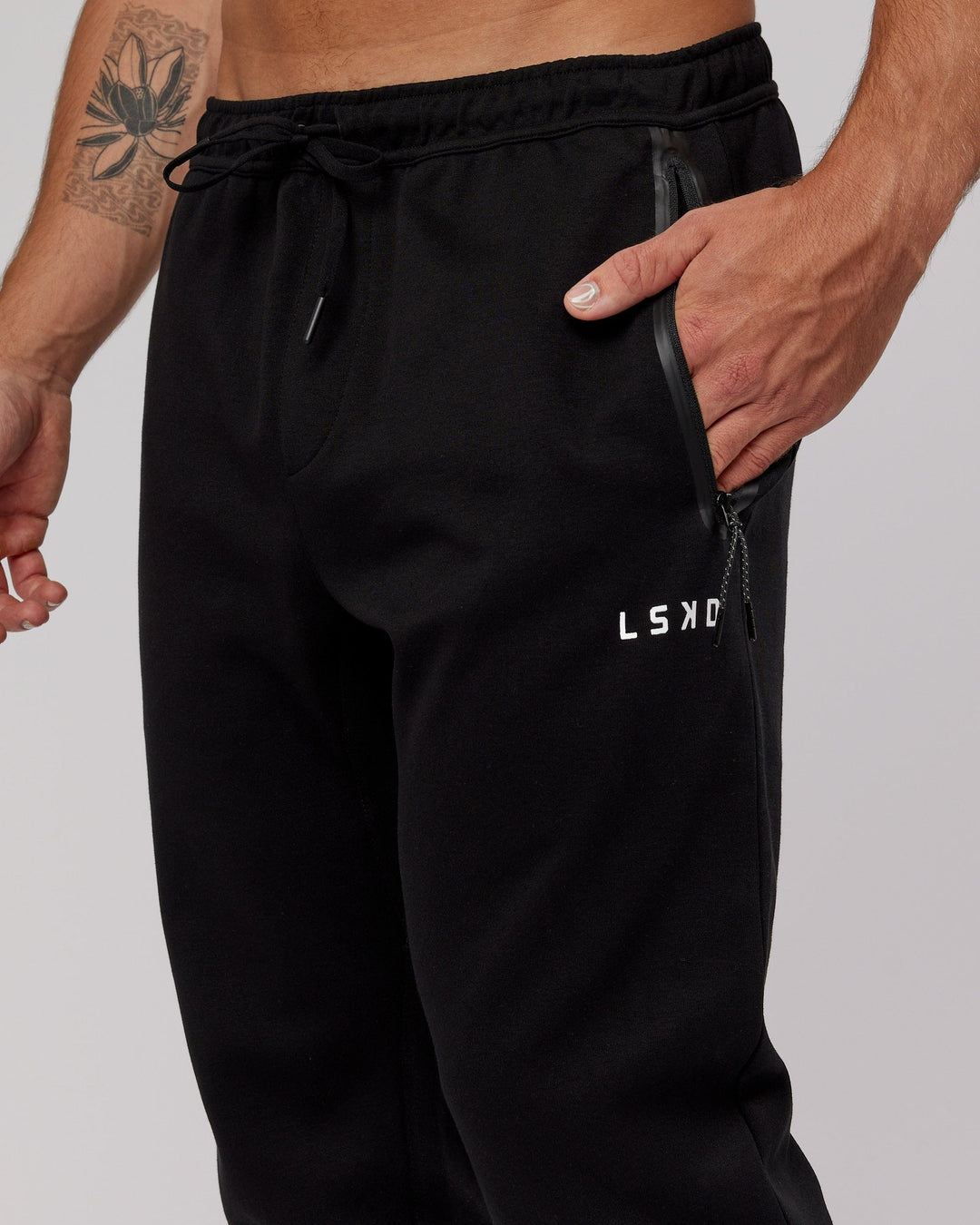 Athlete ForgedFleece Zip Trackpant - Black