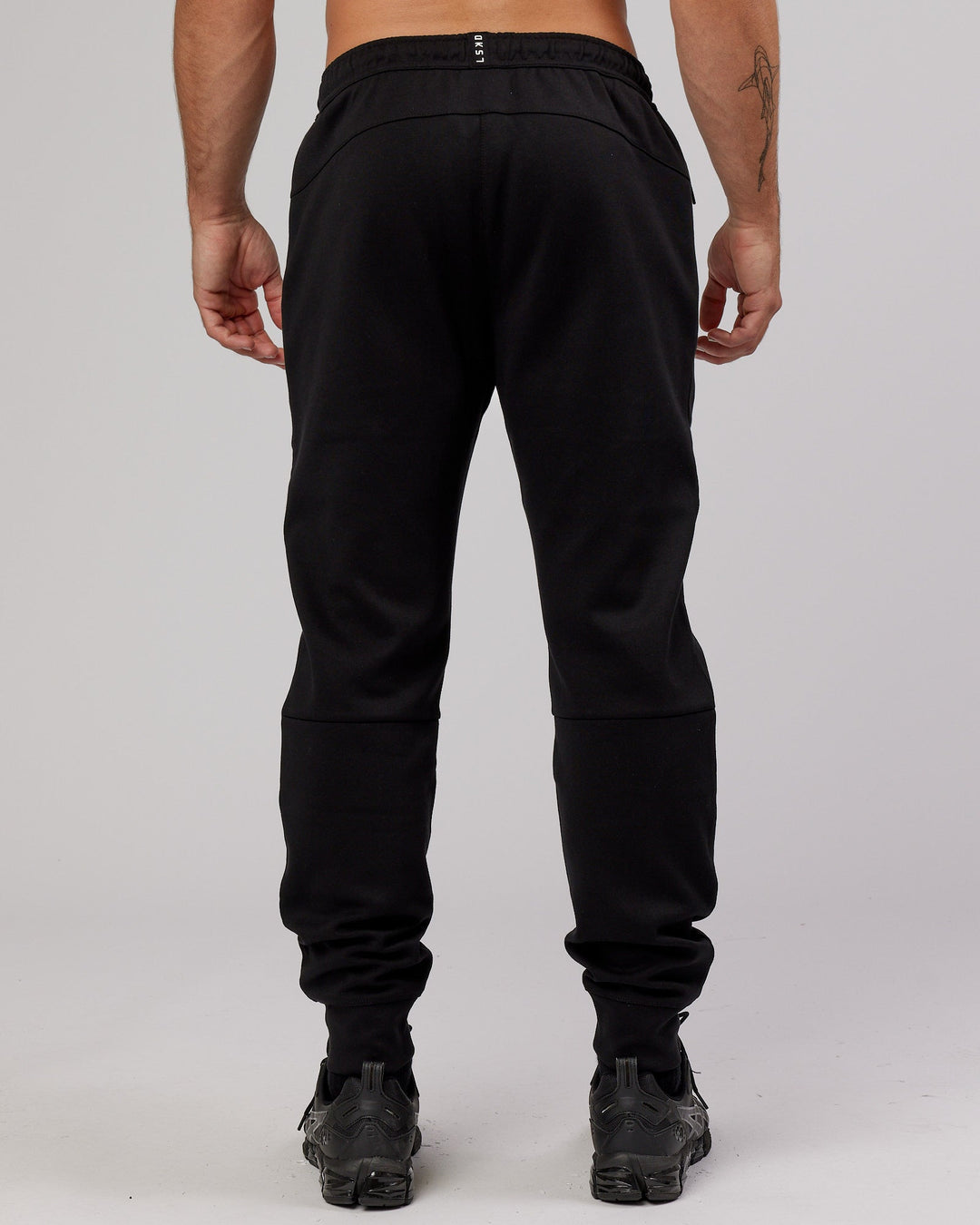 Athlete ForgedFleece Zip Trackpant - Black