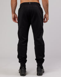 Athlete ForgedFleece Zip Trackpant - Black